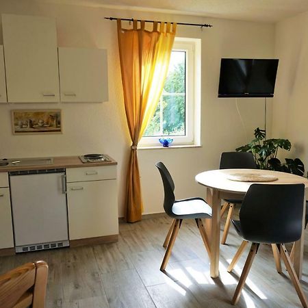 Pension Am Deich Kroslin Экстерьер фото