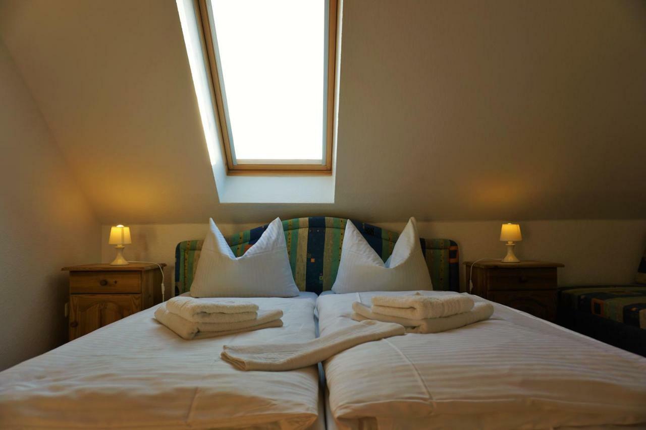 Pension Am Deich Kroslin Номер фото